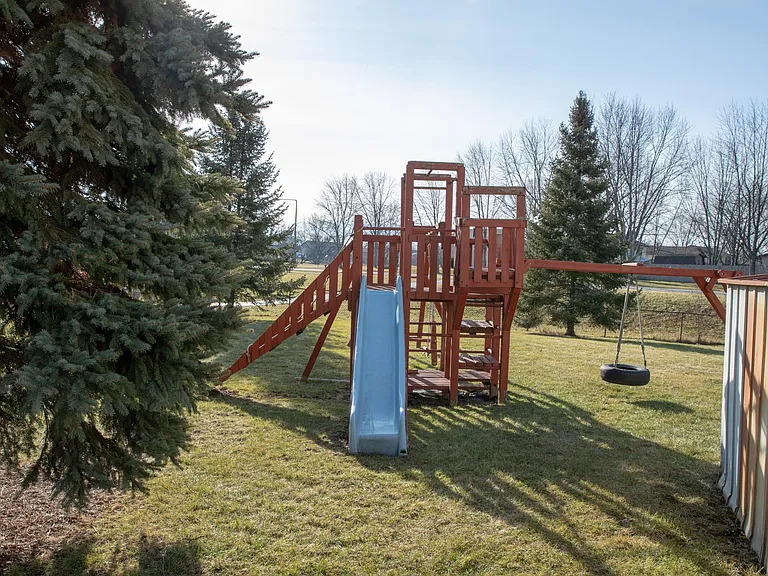 2179 Wildwood Ct — Photo 3