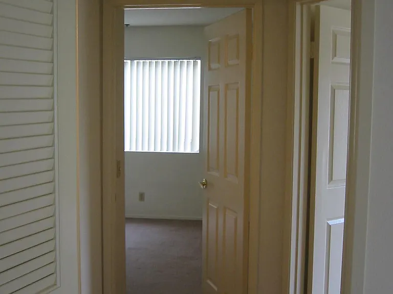 4631 Kester Ave #207 — Photo 13