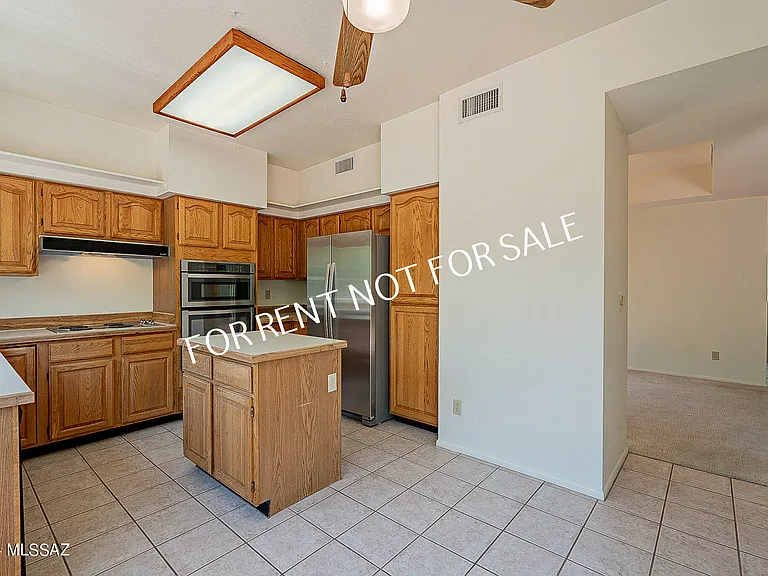 936 E Camino Diestro — Photo 18