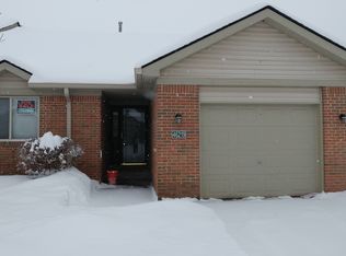 46219 Reedgrass Ln #92, Van Buren Township, MI 48111