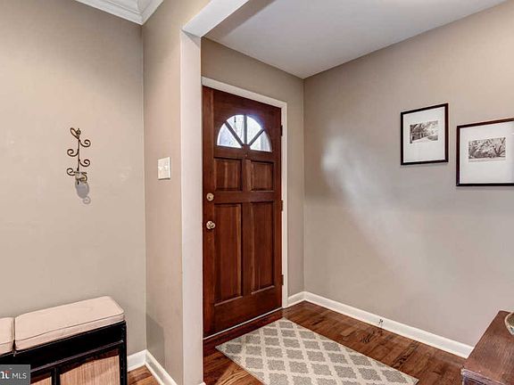 4th image of 7512 Pleasant Way