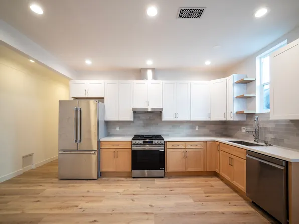 8323 Blackburn Ave, Los Angeles, CA