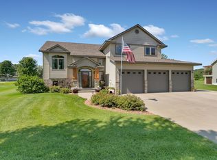 26075 Bluebird Ln, Saint Cloud, MN 56301