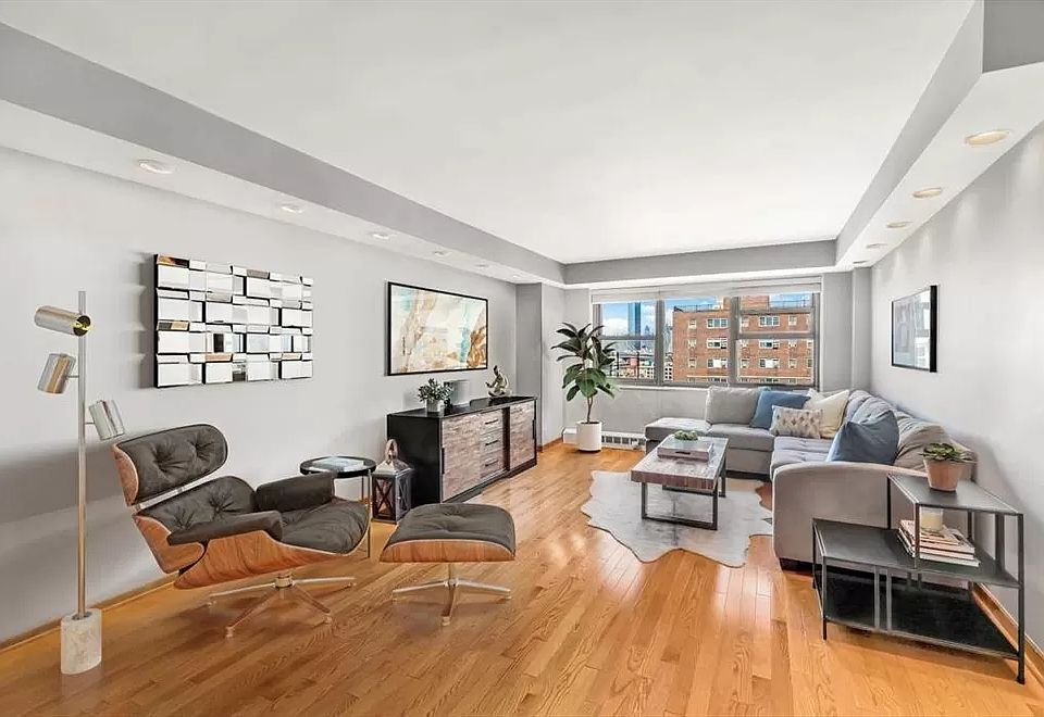 1st image of 215 Adams St APT 16C