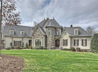 834 Cooks Cove Rdg, Lake Wylie, SC 29710