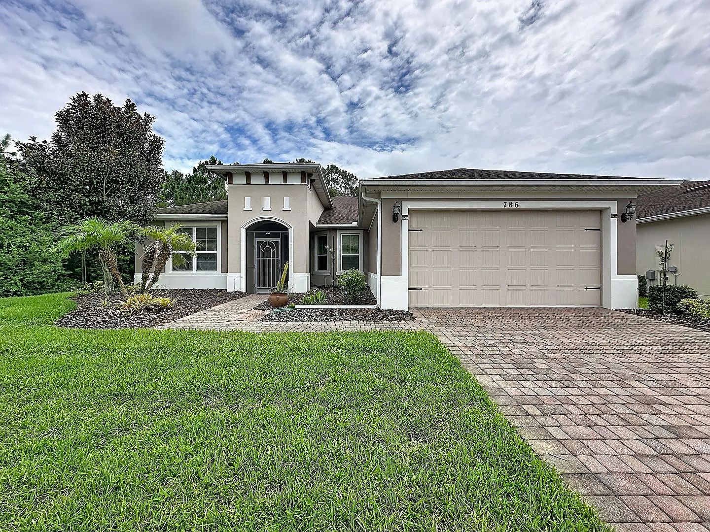 Beautiful, Private Solivita Home for Lease — Photo 1