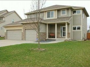 1130 SE Bluegrass Cir, Waukee, IA 50263