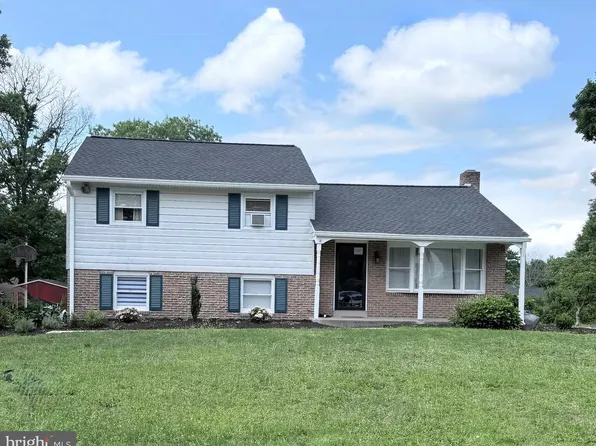 1464 Virmay Dr, Gilbertsville, PA 19525