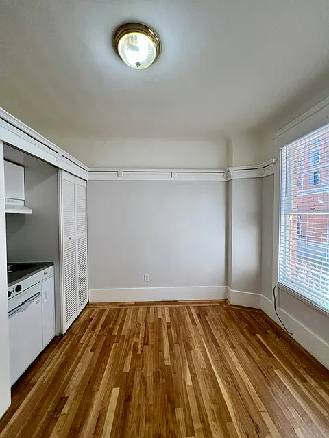 542 Mason Street — Photo 4