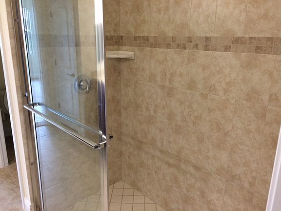 5th image of 15201 Butler Lake Dr Unit 102