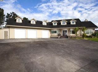 2710 Lia Pl, Haiku, HI 96708