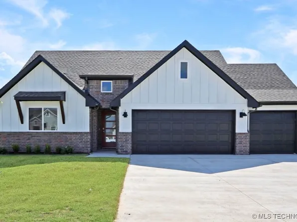 22926 E 106th St S, Broken Arrow, OK 74014