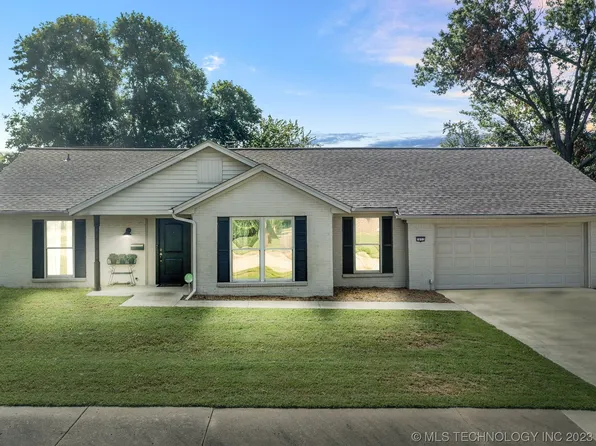 7052 E 52nd Pl, Tulsa, OK 74145