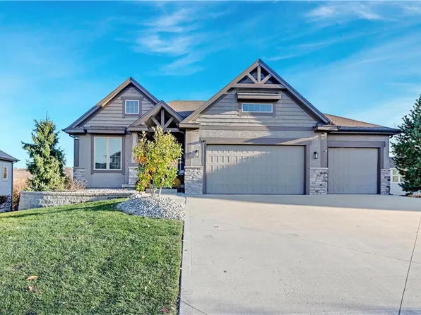 15775 Chadwick St, Overland Park, KS 66224