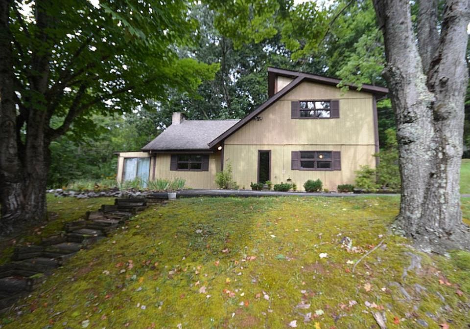 1st image of 903 Hanson Dr