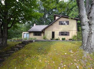 903 Hanson Dr, Johnson City, TN 37601