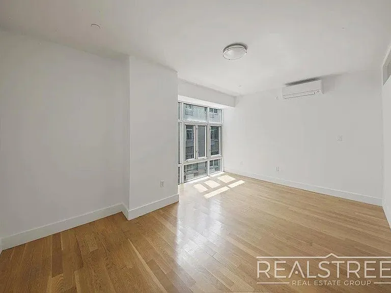 9002 Queens Blvd #510 — Photo 2