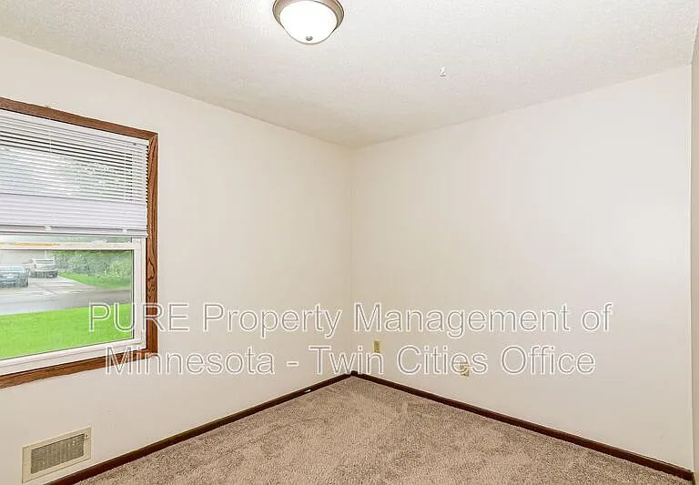 7441 Major Ave N — Photo 12