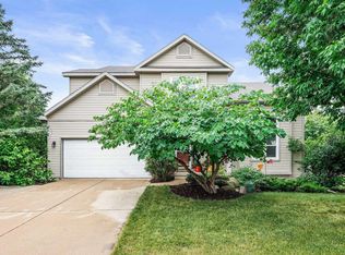 421 Military Ridge Dr, Verona, WI 53593