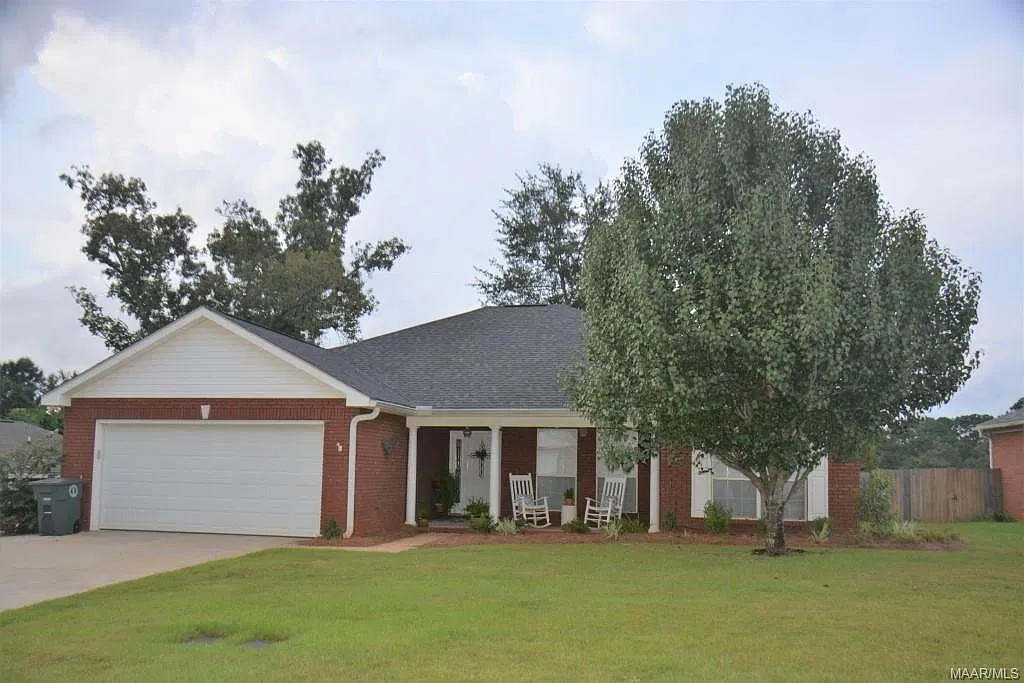 3 bed, 1767 sqft, $1,700 — Photo 1