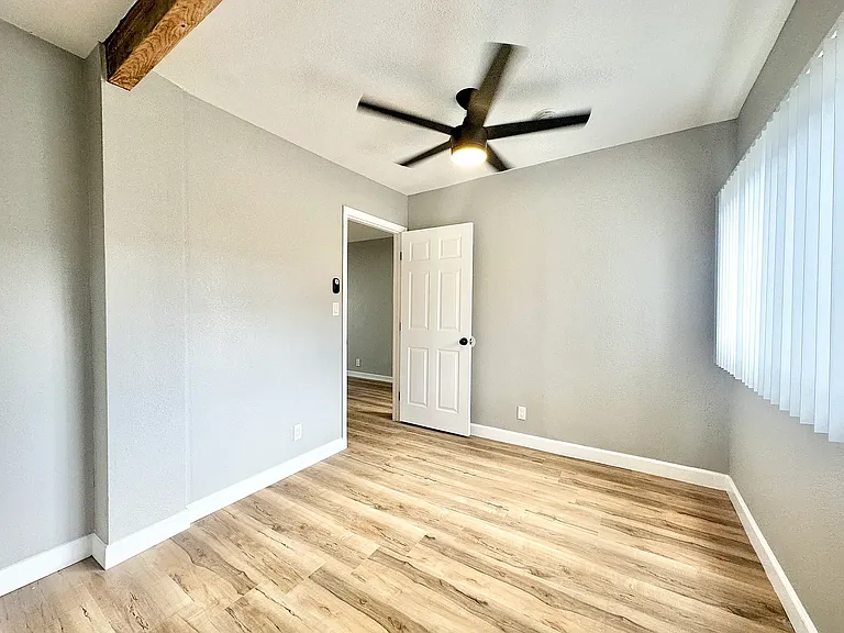 826 W Colden Ave #4 — Photo 4
