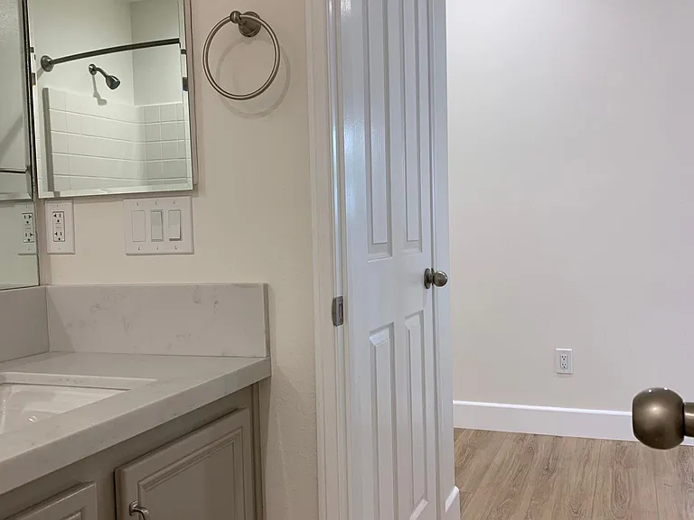 Bath 2 to Bedroom 2