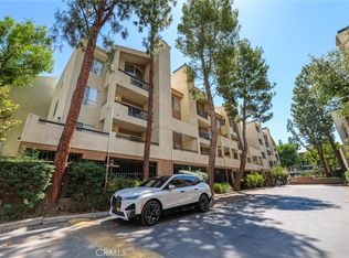 21450 Burbank Blvd APT 203, Woodland Hills, CA 91367