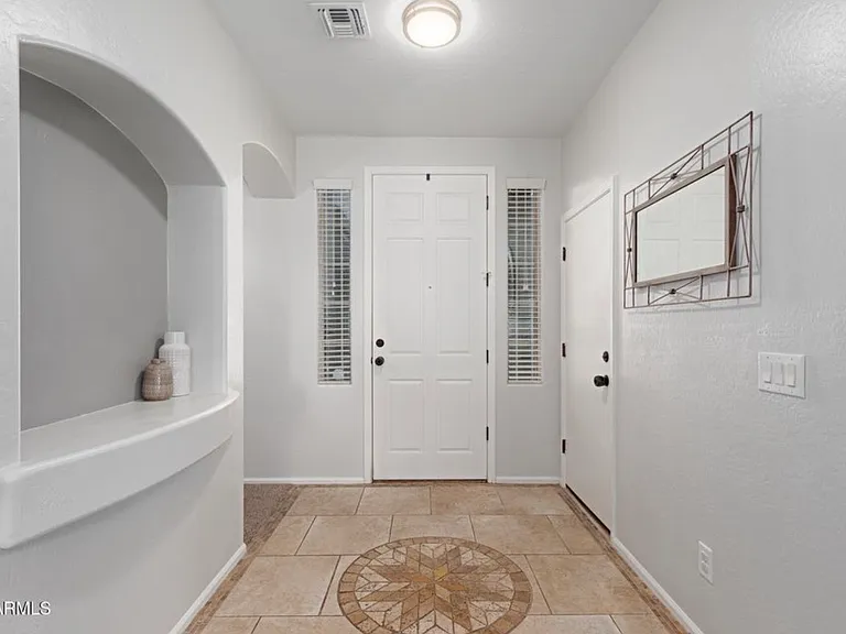 25719 W Victory St — Photo 3