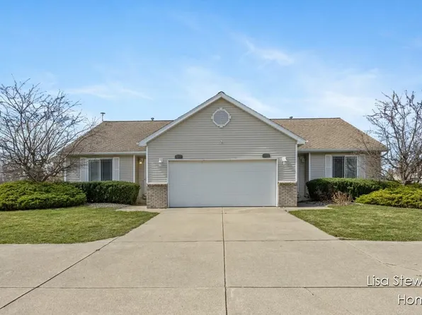6903-6907 Hanna Lake Ave SE, Caledonia, MI 49316