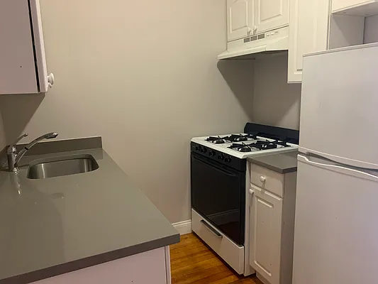 Rented by Prince Real Estate Associates LLC | media 8