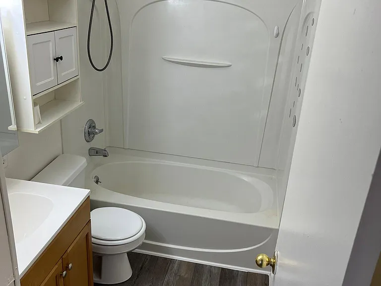 133 Reichart Ave #B — Photo 2