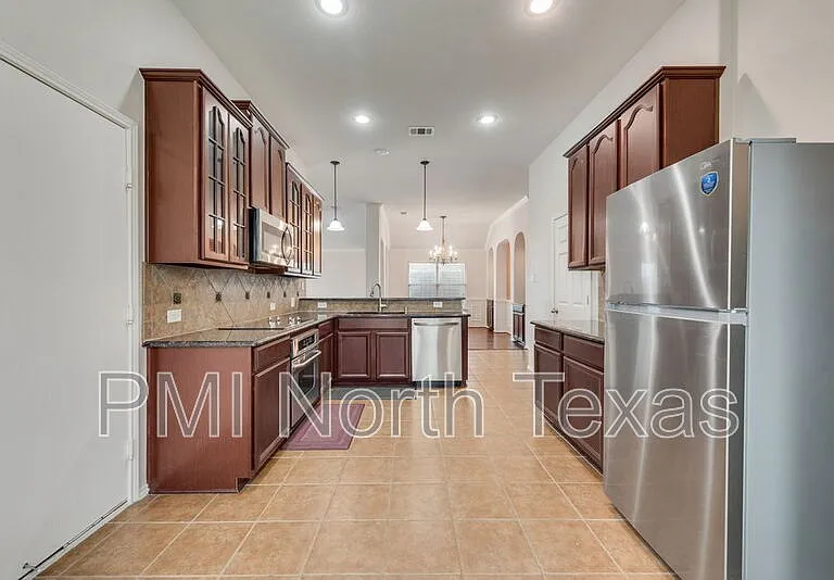 12608 Red Hawk Dr — Photo 11