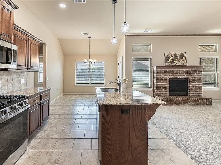 4528 Adobe Ct — Photo 17