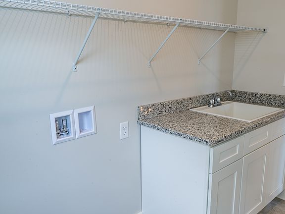 5th image of 9148 Sir Charles Ct