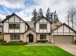 6345 SW Dolph Dr, Portland, OR 97219