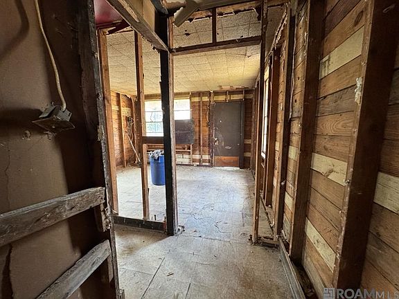 5th image of 2065 Missouri St