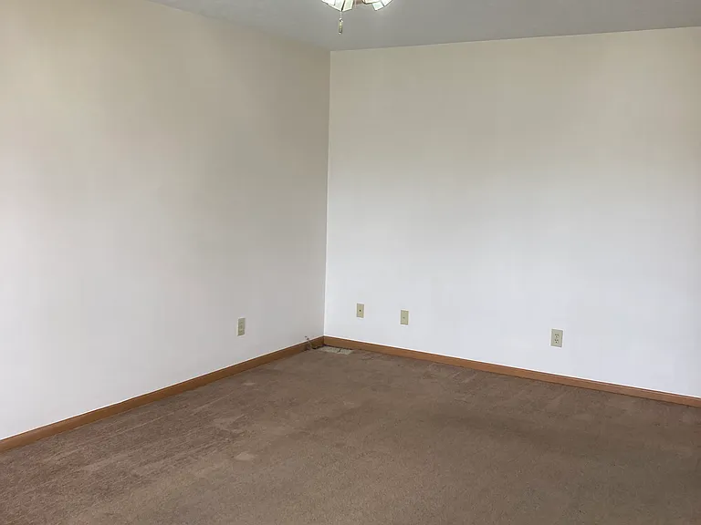 1616 Brook Park Dr — Photo 8