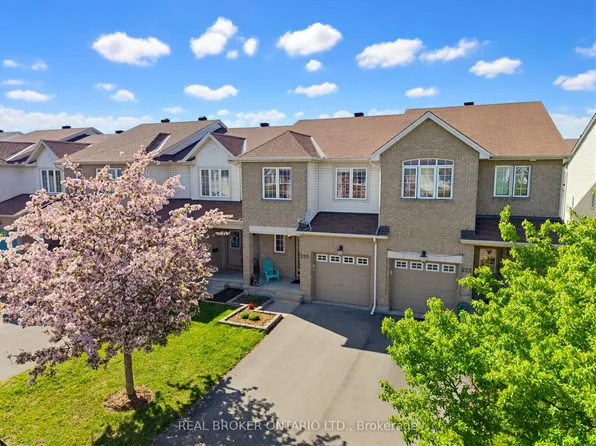 220 Opus St, Ottawa, ON K2S 0J2