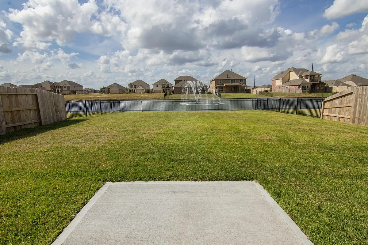 Building Photo - 29614 Clover Shore Dr