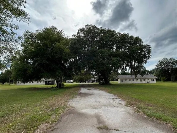 8010 SE Us Highway 301 #2C, Hawthorne, FL 32640