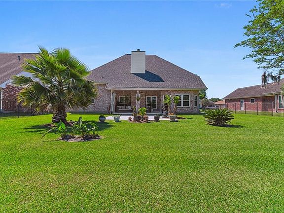 4th image of 3729 Lake Kristin Dr