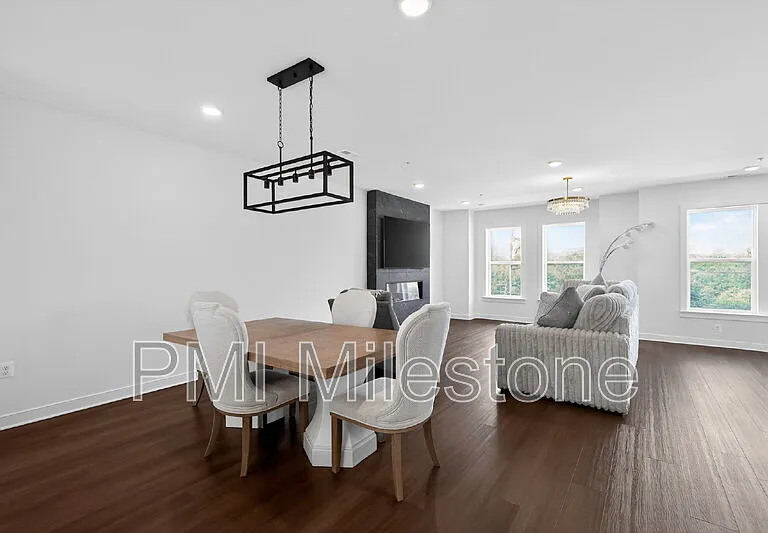 16162 Frederick Rd — Photo 17