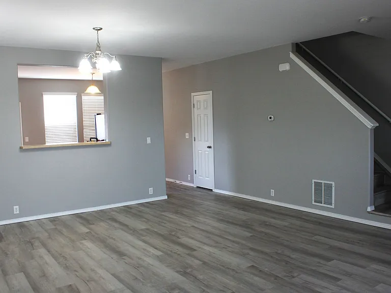 7479 Countryside Grv — Photo 2