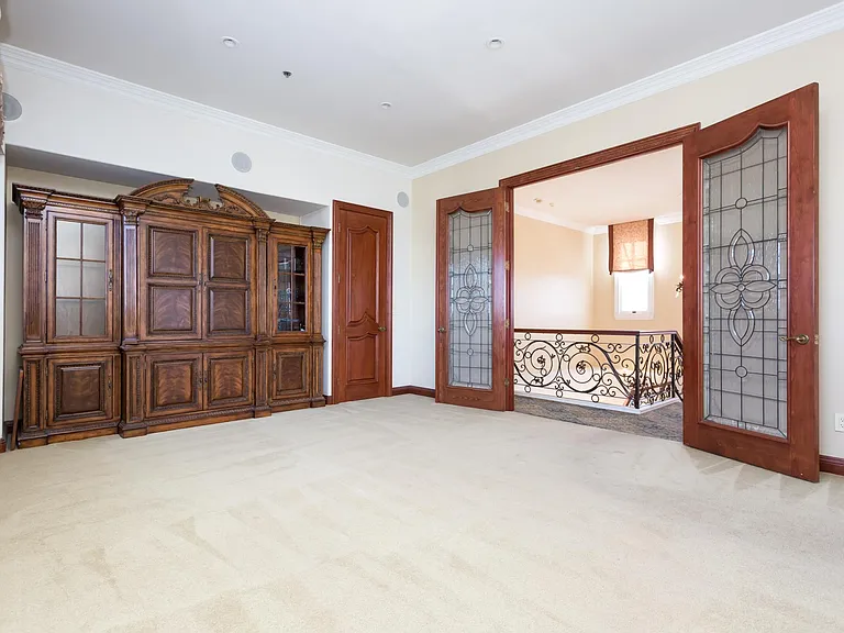 702 Ash St #1500 — Photo 18