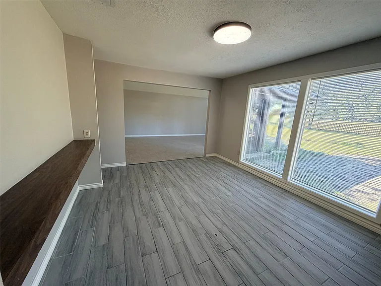 1607 Chestnut Ridge Rd — Photo 7