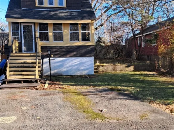 39 McCormack St, Malden, MA 02148