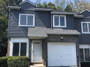 6-08 Cross Mdws, Fair Lawn, NJ 07410