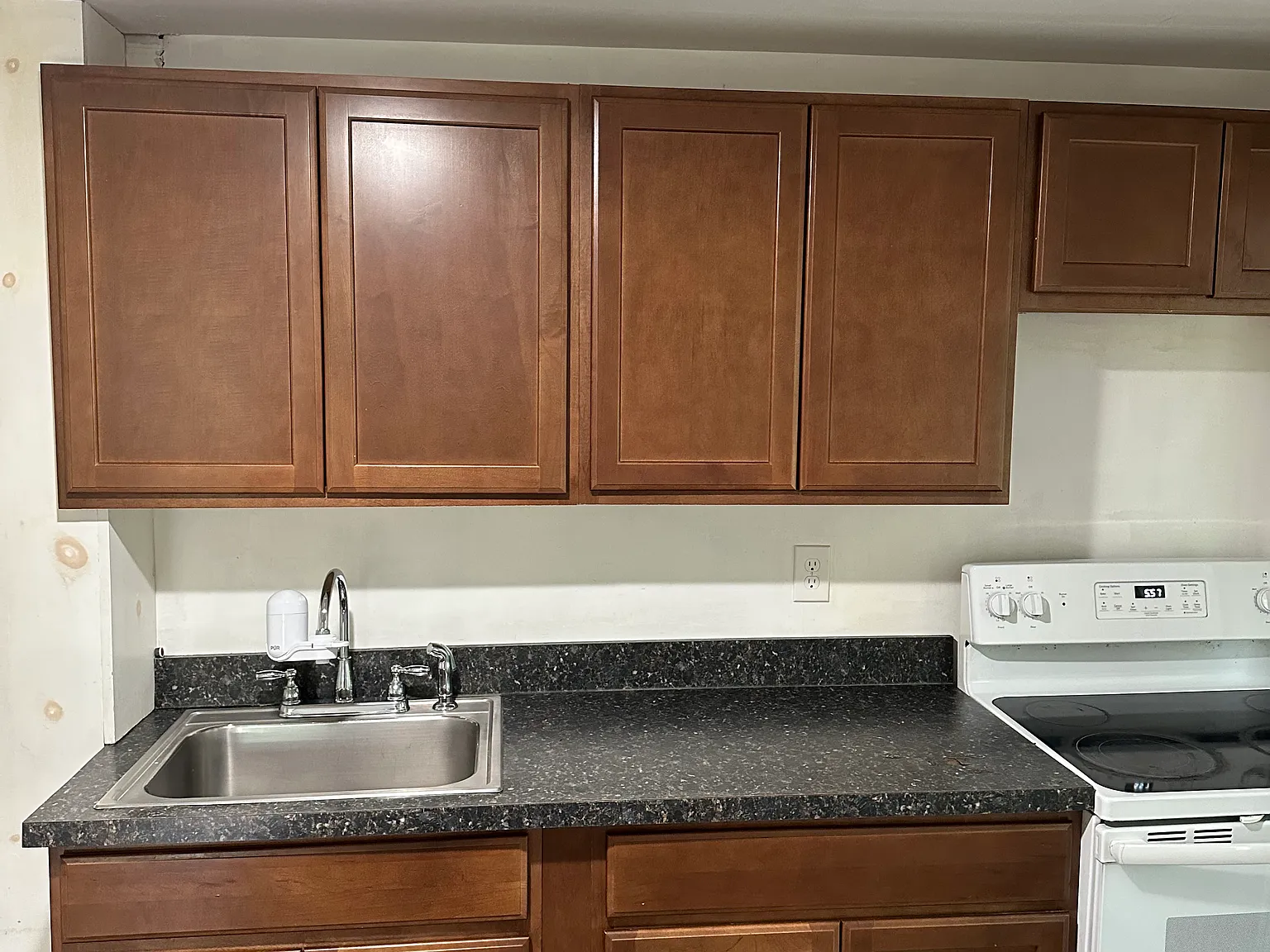 4 bed, 1000 sqft, $4,000 — Photo 4