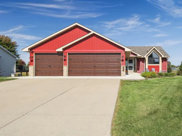 646 Elm St NE, Lonsdale, MN 55046