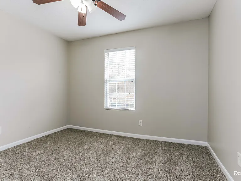 4981 Galbraith Cir — Photo 12